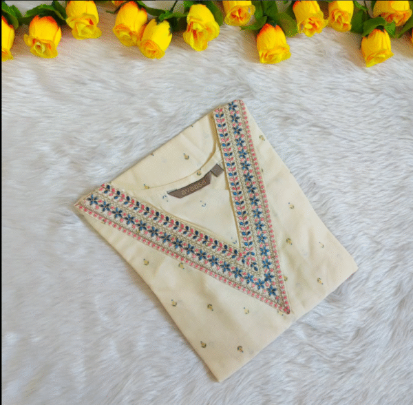 White kurthi