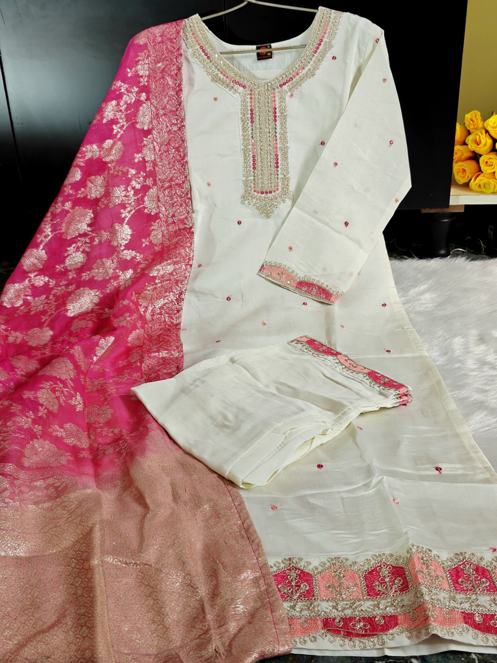 ROSE IVORY ELEGANCE SET