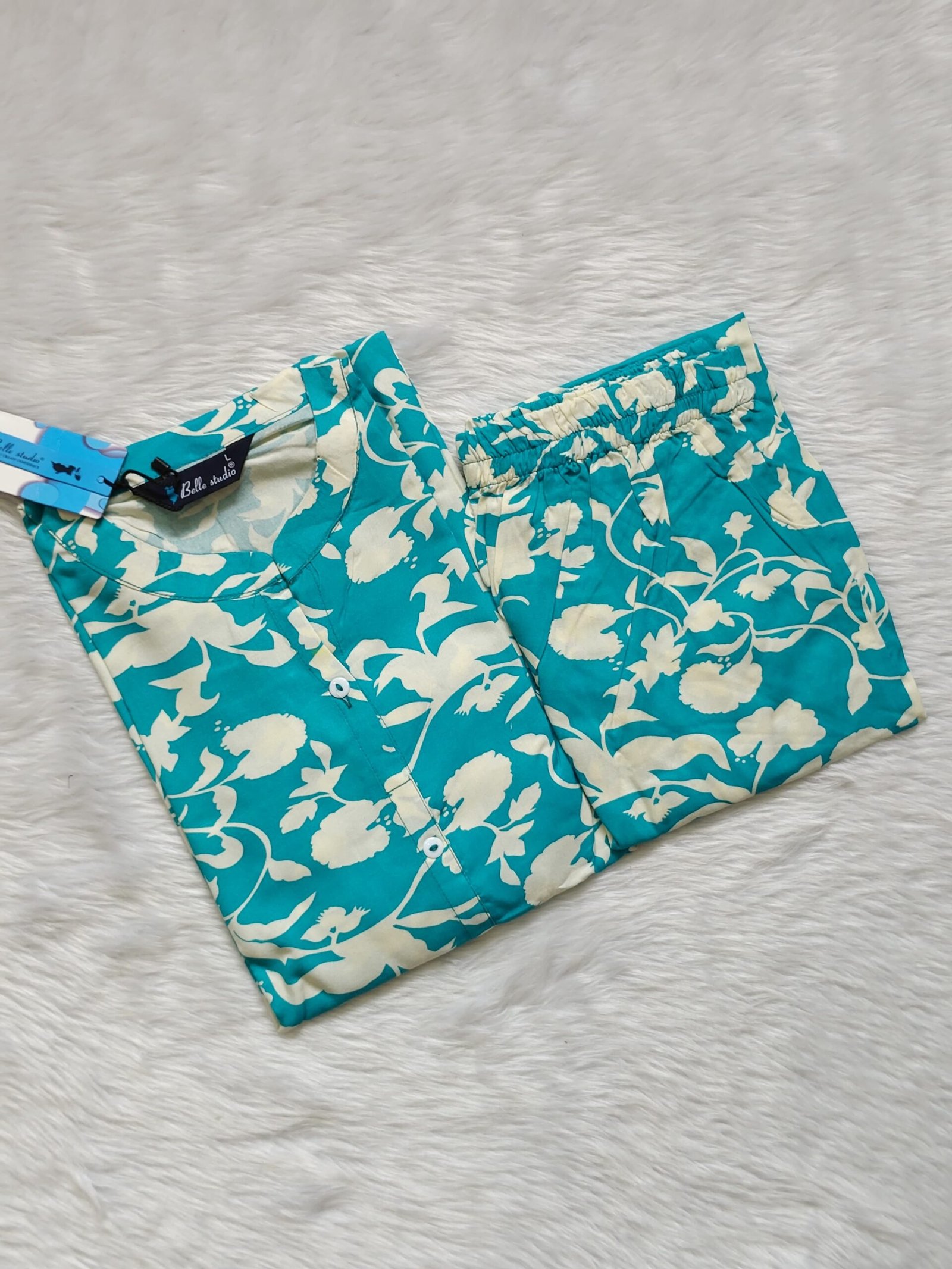 GREENERY WHITE CORD SET