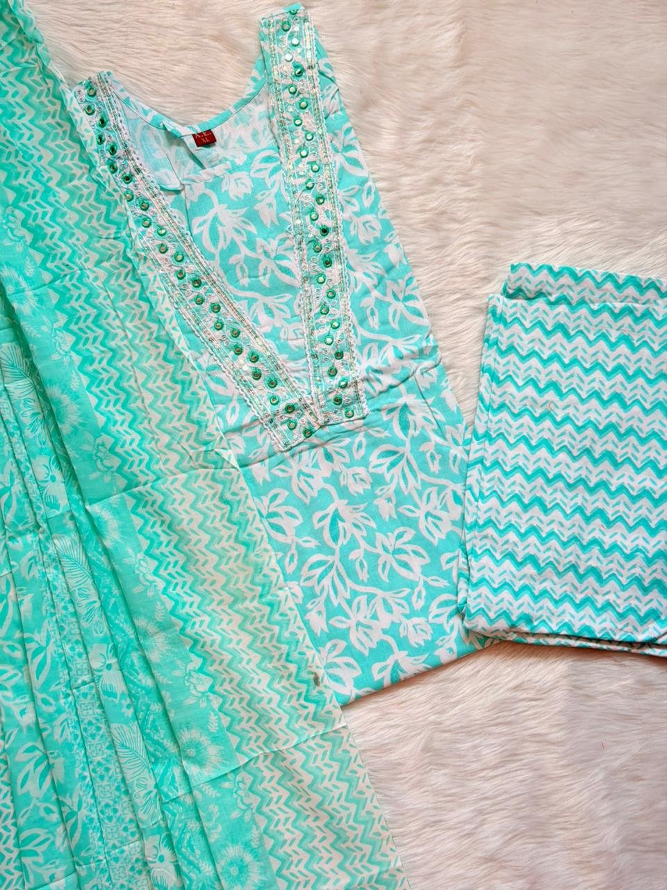 PASTEL GREEN COTTON SET
