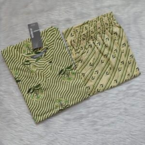 IVORY GREEN CORD