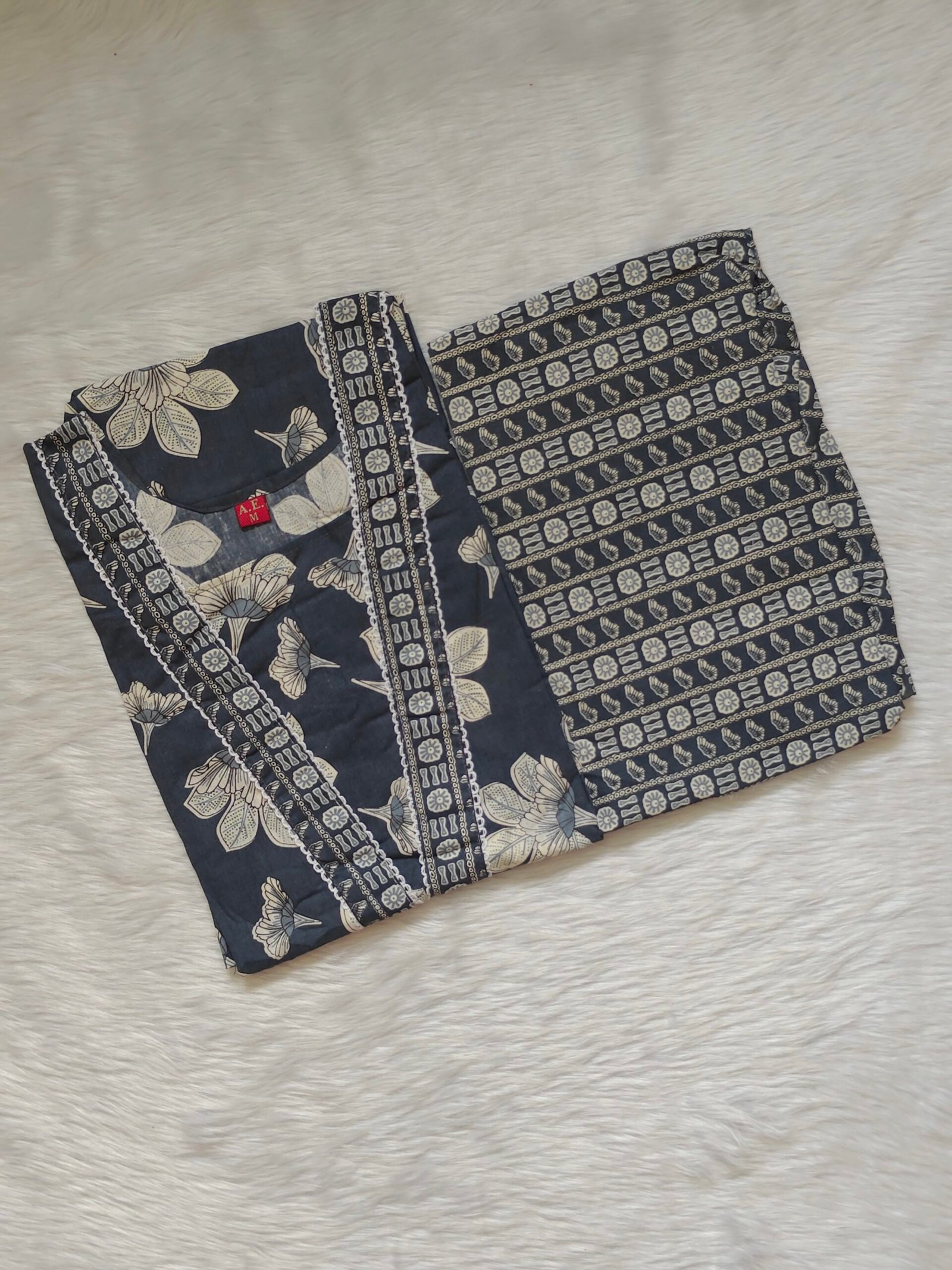 GREY BIG FLORAL CORD